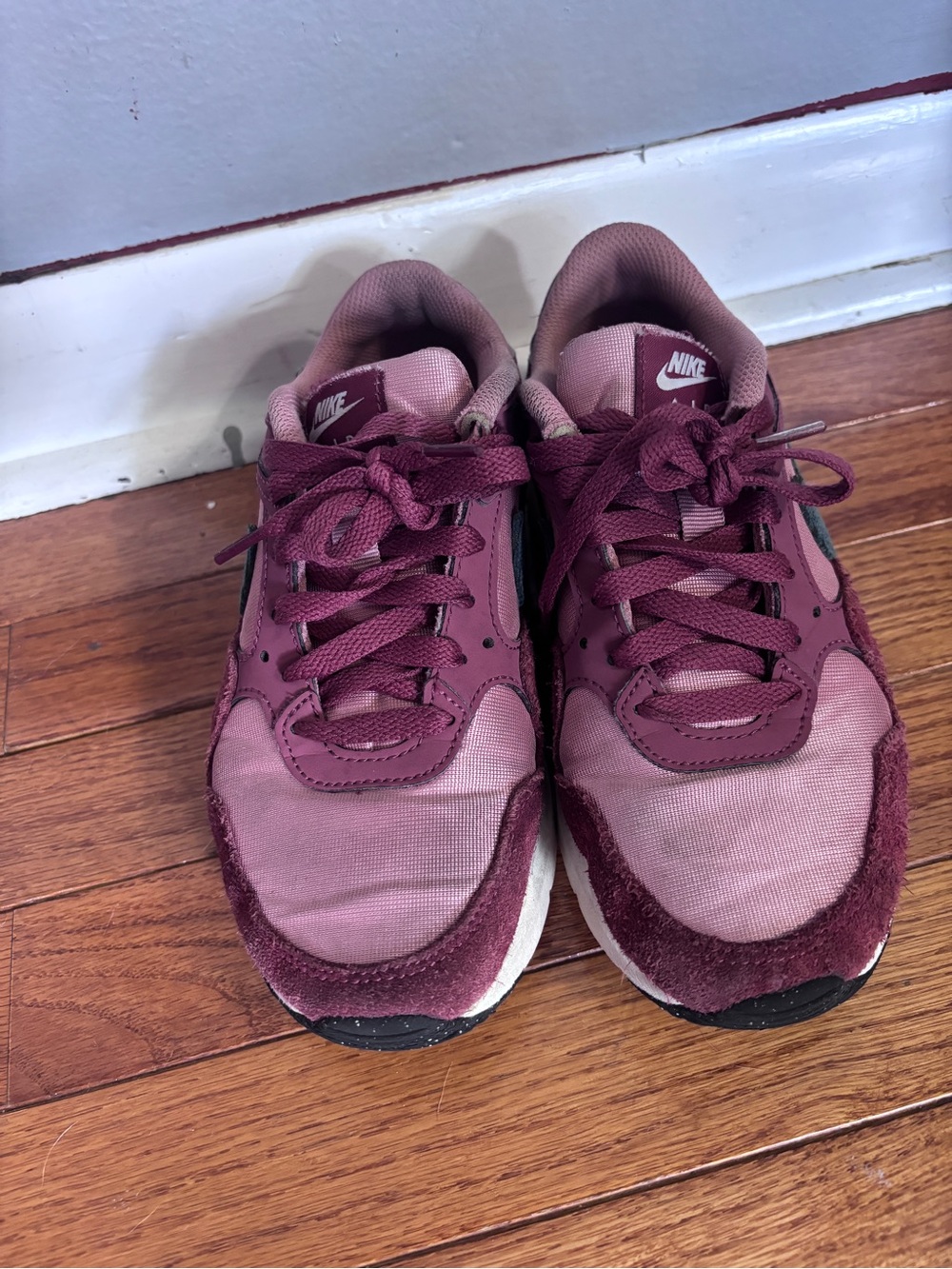 Nike Burgundy and Pink Low-Top Air Max Sneakers, Kids Girls 5 - Picture 2 of 5